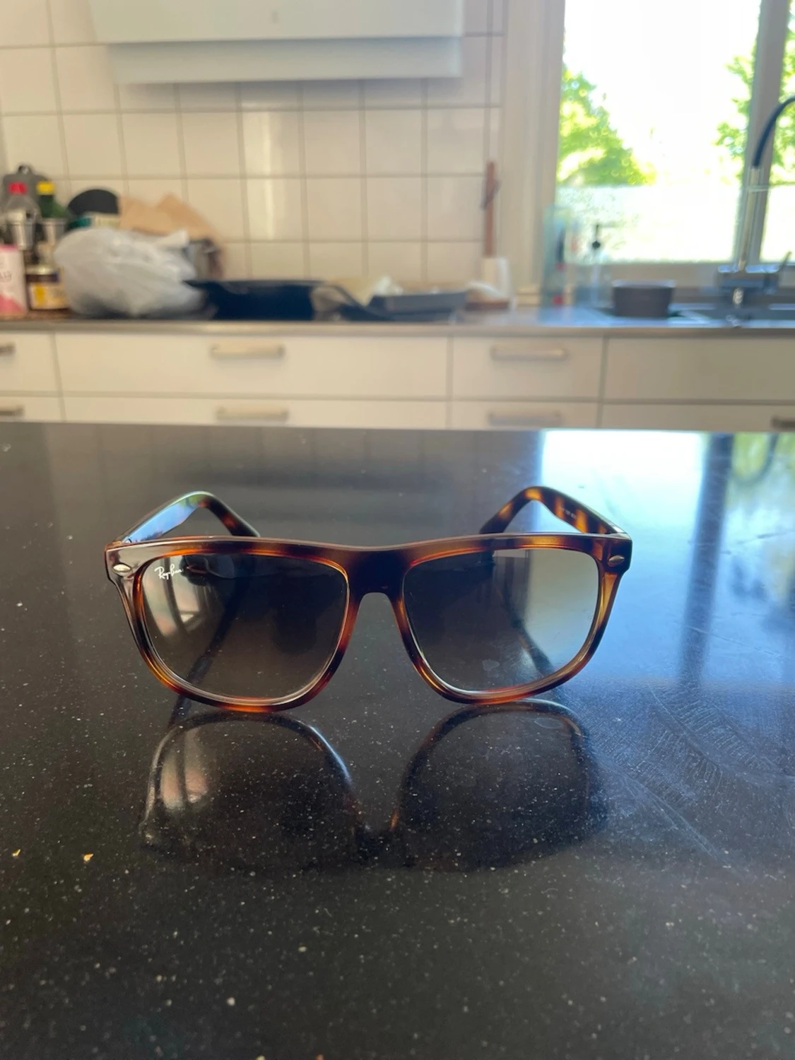 Rayban boyfriends med sköldpaddsmönster