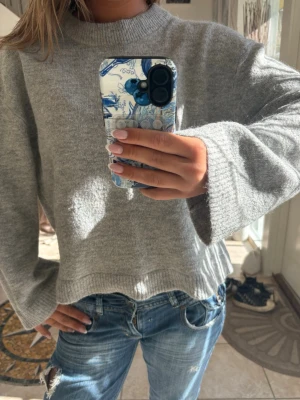 stickad från ginatricot - stickad tröja från ginas premium quality kollektion, storlek s💓