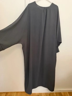 Abaya -  Luude collection, storlek 52