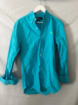 Ralph Lauren skjorta - Snygg ljusblå Ralph lauren skjorta  | Kanon skick 