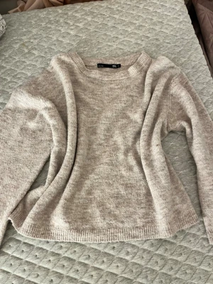 Stickad tröja från lager 157 - Stickad tröja från lager 157. Storlek M men ganska oversized. 