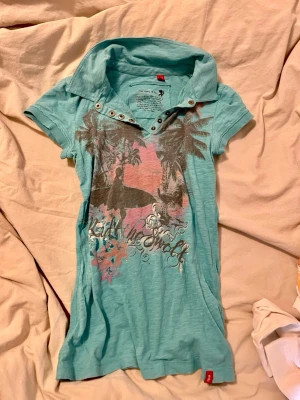 Vintage topp  - säljer en vintage piketröja frpm edc av esprit