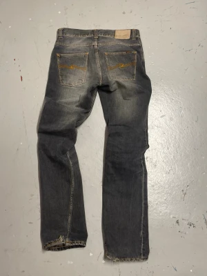 Nudie Jeans  - W29 L32, sitter hyffsat luftigt. 