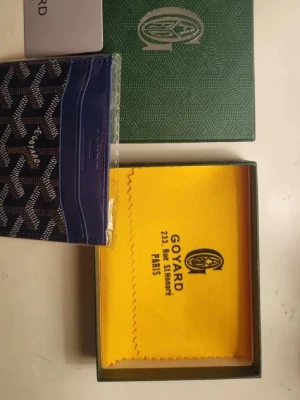 Mörk blå kort hållare  - Helt ny ingen storlek 