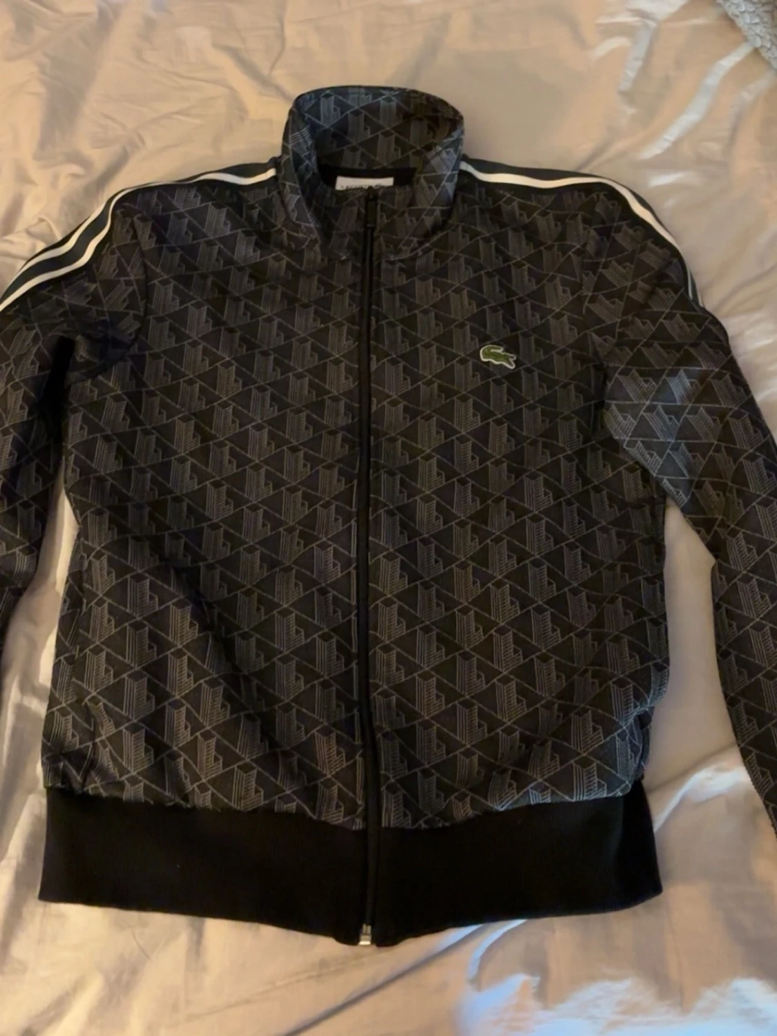 Lacoste zip 