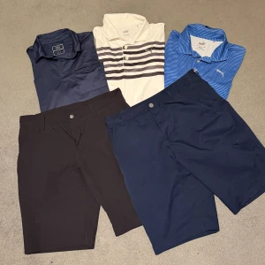Golfkläder - Säljer av en del av golfgarderoben då jag växt ur kläderna. Alla plagg är mycket sparsamt använda och är i väldigt gott skick.  Mörkblå piké = Bogeys & Birdies (S) - 130kr  Vit piké = Puma (S) - 150kr  Ljusblå piké = Puma (S) - 150kr  Svarta shorts = Cross sportswear (S) - 100kr  Mörkblå Blå shorts = Puma (30US) - 150kr 