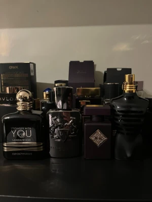 SWY sandalwood, PDM Herod, JPG le male le parfum, initio side effect - All perfumes come with their original box. Herod has 25-30ml left. SWY Sandalwood is brand new, JPG le male has 40-45ml left and the initio is almost full around 47 ml left.