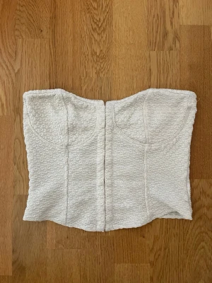 Topp från h&m - Knappt använt 