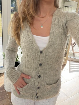 Abercrombie & fitch vintage kofta  - Storlek XS. Skickas inom 24h. Se liknande plagg i min profil! 