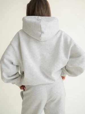 Grått mjukisset - Så fint grått mjukisset från Gina Tricot🌸 Byxorna är i str M och hoodien är i str M