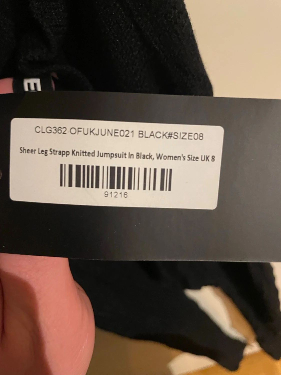 Svart tight jumpsuit med cut-out(ord pris 600kr) - 4