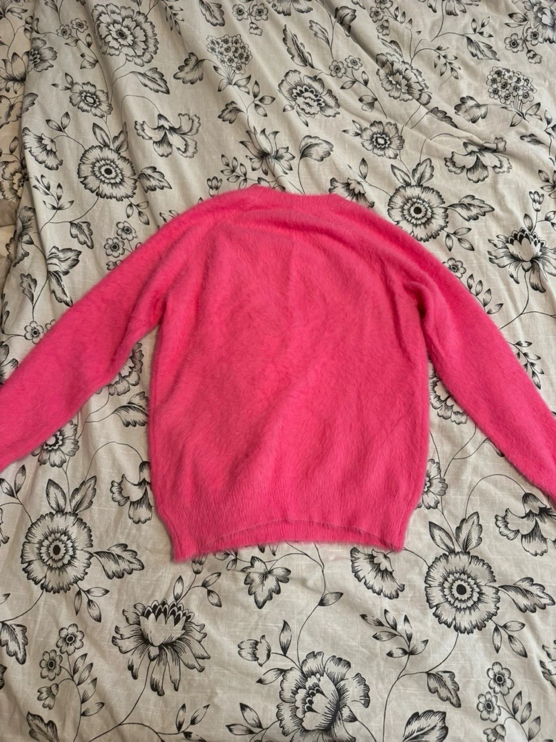 Mjuk rosa stickad tröja - 1