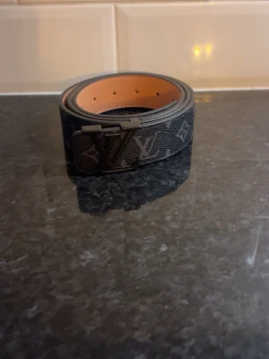 Bälte - Helt ny och oanvänd för ett bra pris!