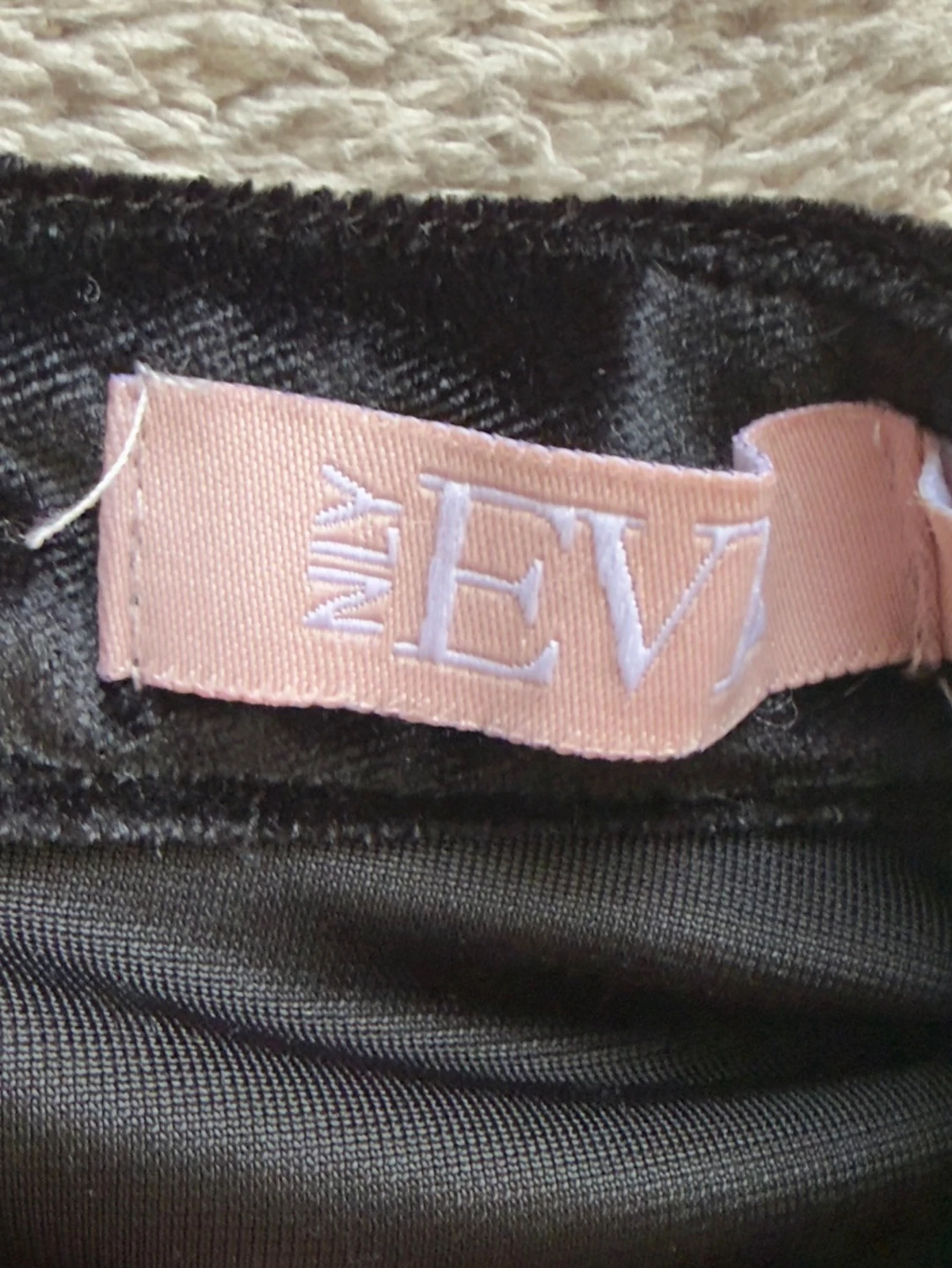 Svart långklänning från NLY Eve - 1