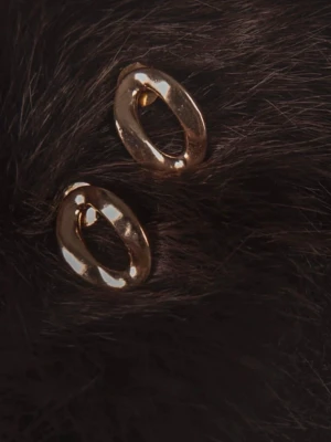 Guldörhängen  - Säljer guld pläterade örhängen i 18k🌸 Grundmaterialet är mässing!  Om du har frågor om mått mm så är det bara att höra av sig!💗 Det är mitt UF-företag som har sålt dessa smyckena!☺️ Säljer tre par: 1/3