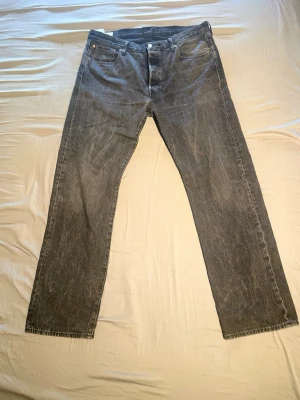 Levis 501or - Inga slitningar och inte ur tvättade 