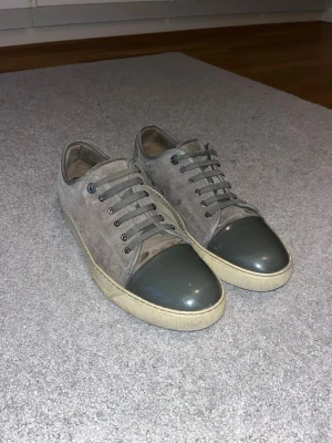 Lanvin Cap Toe - Säljer mina Lanvins som är perfekta nu till våren. Bra skick och inget fel. Hör av er om ni har några frågor!✅