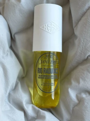 sol de janeiro  - säljer min sol de janeiro ”RIO RADIANCE” då den tyvär ej kommer till användning.  