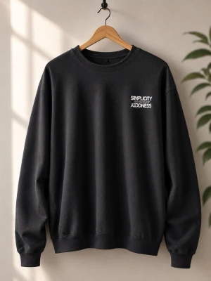 Marinblå Långärmad Simplicity Tröja  - Storlek: L, Material: 50 % Bomull & 50 % Polyester, utmärkt skick!