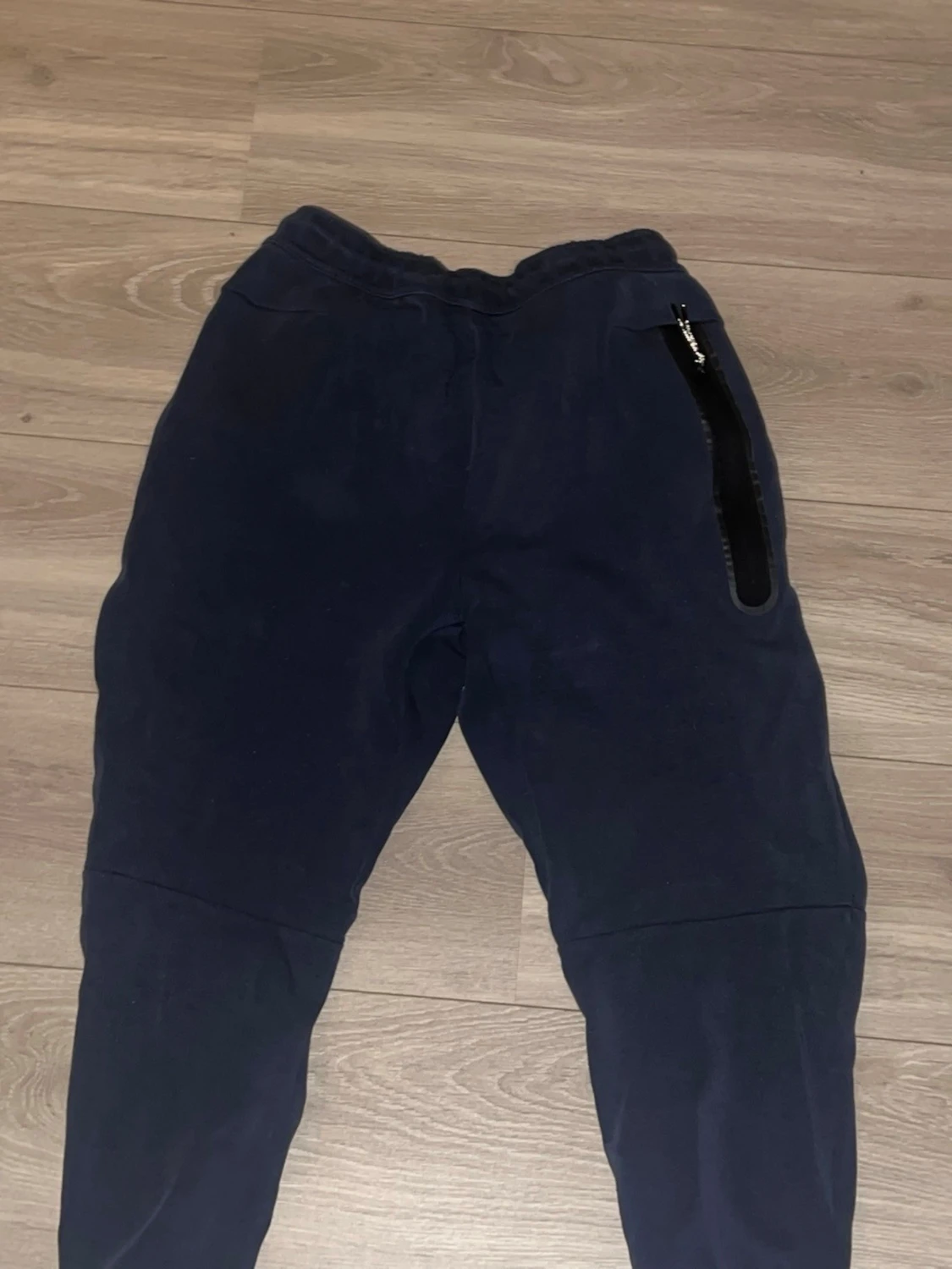 Mörkblå Nike mjukisbyxor - 1