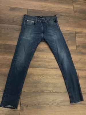 Replay jeans  - Goa replay grover hyperflex jeans st W32/L32 inga defekter och sparsamt använda, köpta på NK för 2000kr 