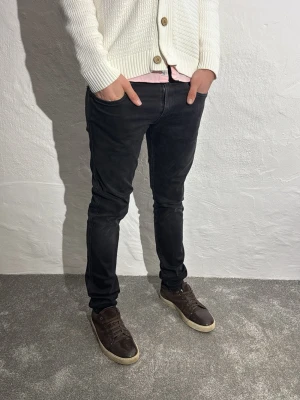 Replay jeans  - Ett par riktigt snygga jeans från Replay i storlek W34 L34 i modellen Anbbas 