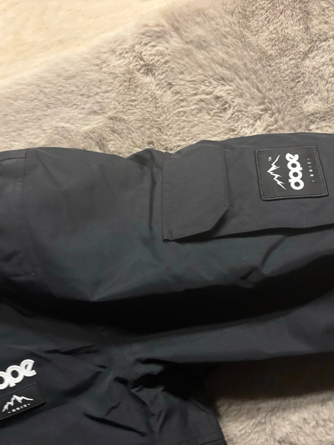 Svart jacka med huva från Dope - 2