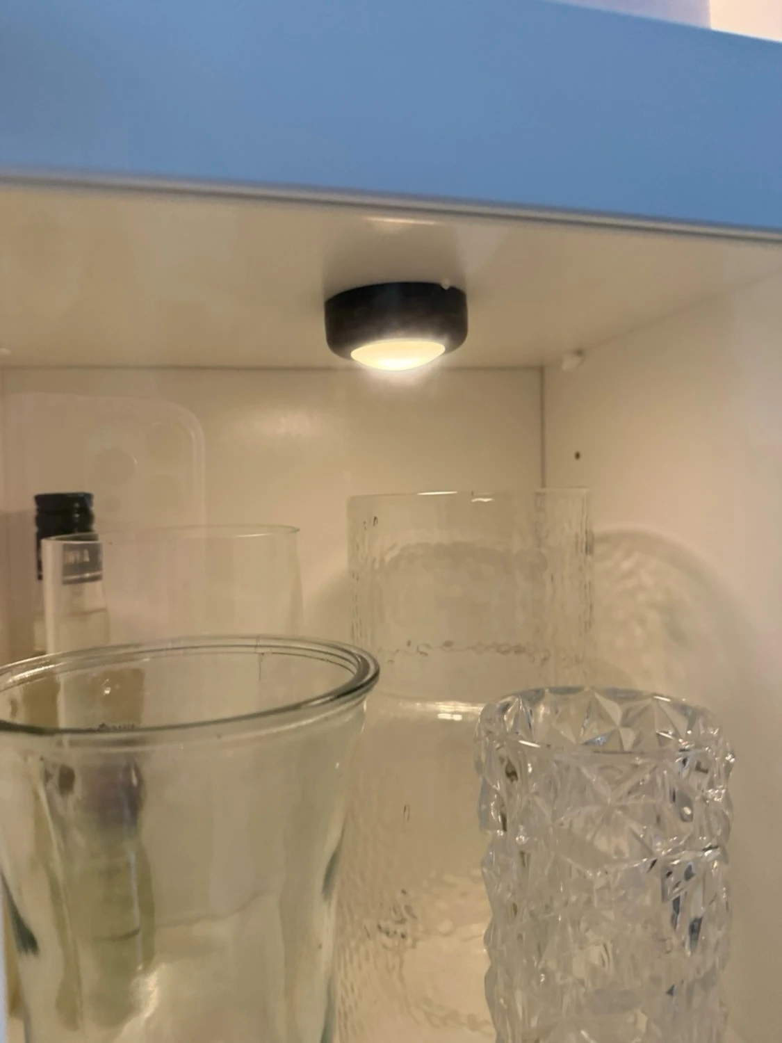 LED-lampa för skåp, batteridriven