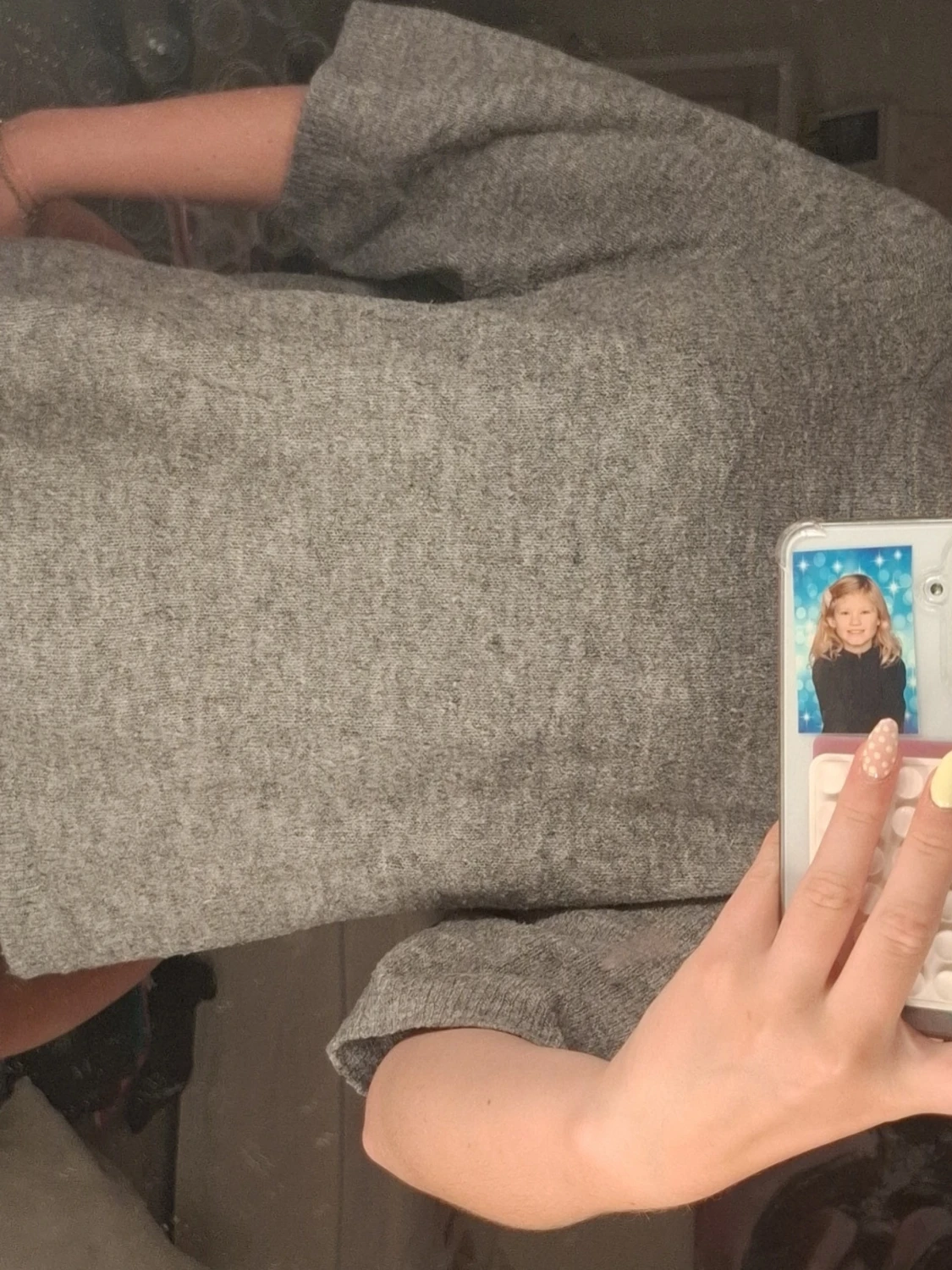 Grå stickad tröja med rak passform