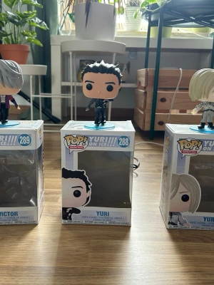 Anime Funko Pop - Alla tre är i superfint skick! Säljs 170kr st eller alla tre för ett diskuterat pris går också att förhandla!  Original priset är 179kr