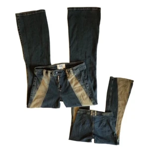 Vintage lowwaist bootcut/ flare jeans, y2k/ cyber/ alt/ 2000s/ 2000tal/ 00tal/ mönstrade/ randiga  - Supersnygga beige/blåa lågmidjade utsvängda jeans utan fickor & med dragkedja i fram! Midjemått 75,5cm, Grenhöjd 23cm, Innerbenslängd 80cm, Benvidd (längst ner) 26cm rakt över