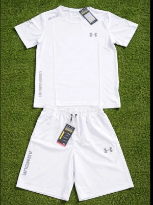 Tracksuit  - Sommarset, skick 10/10!