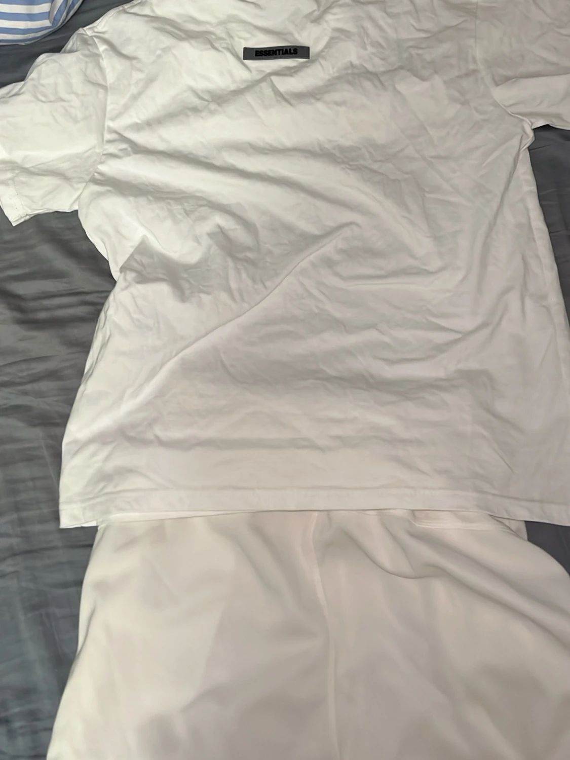 Vitt set från Essentials Fear of God - 1