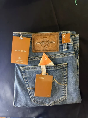 Jacob Cohën Jeans - Helt nye Jacob Cohen Jeans i størrelse 33! Ingen skader eller bruksmerker 