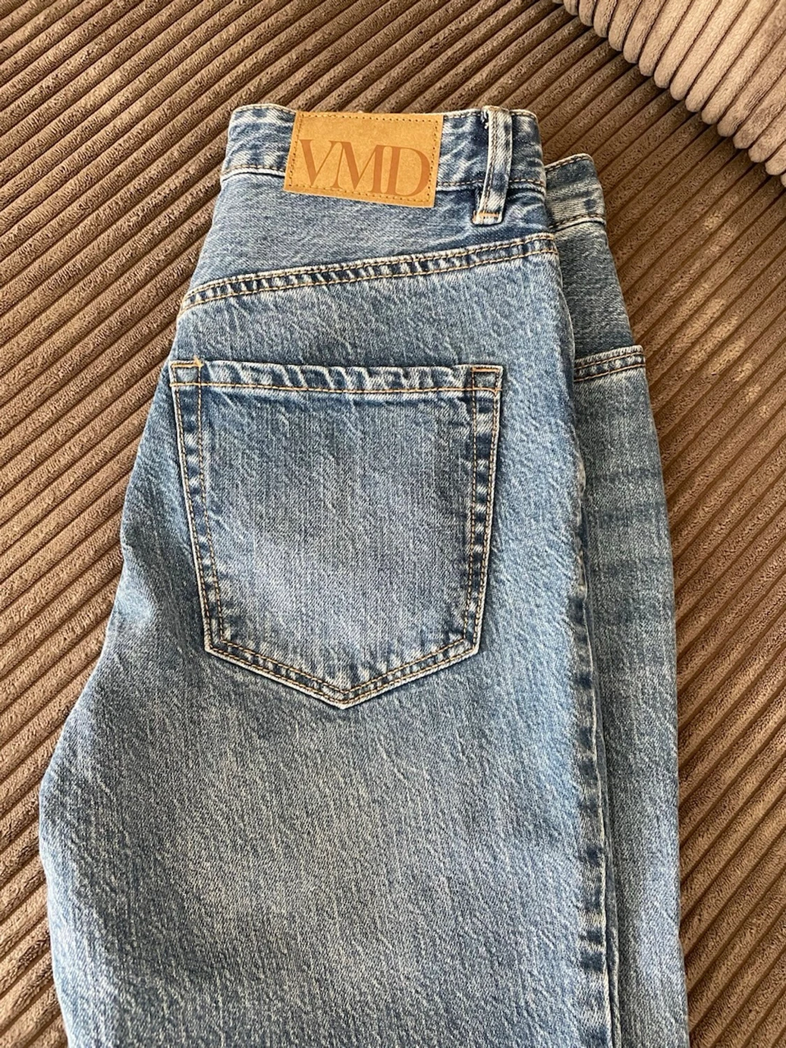 Blå raka jeans från VMD