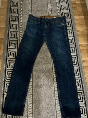 Replay jeans  - Nästan helt oanvänd replay jeans i nyskick 