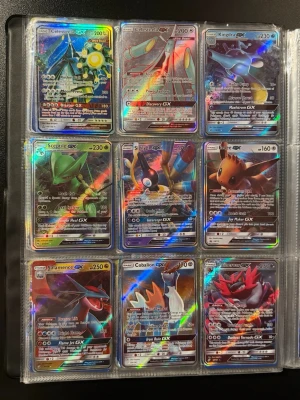 ,Pokémon GX samlarkort holografiska - Säljer nio Pokémon GX samlarkort. 900 kr för alla kort men priset för ett kort kan diskuteras.