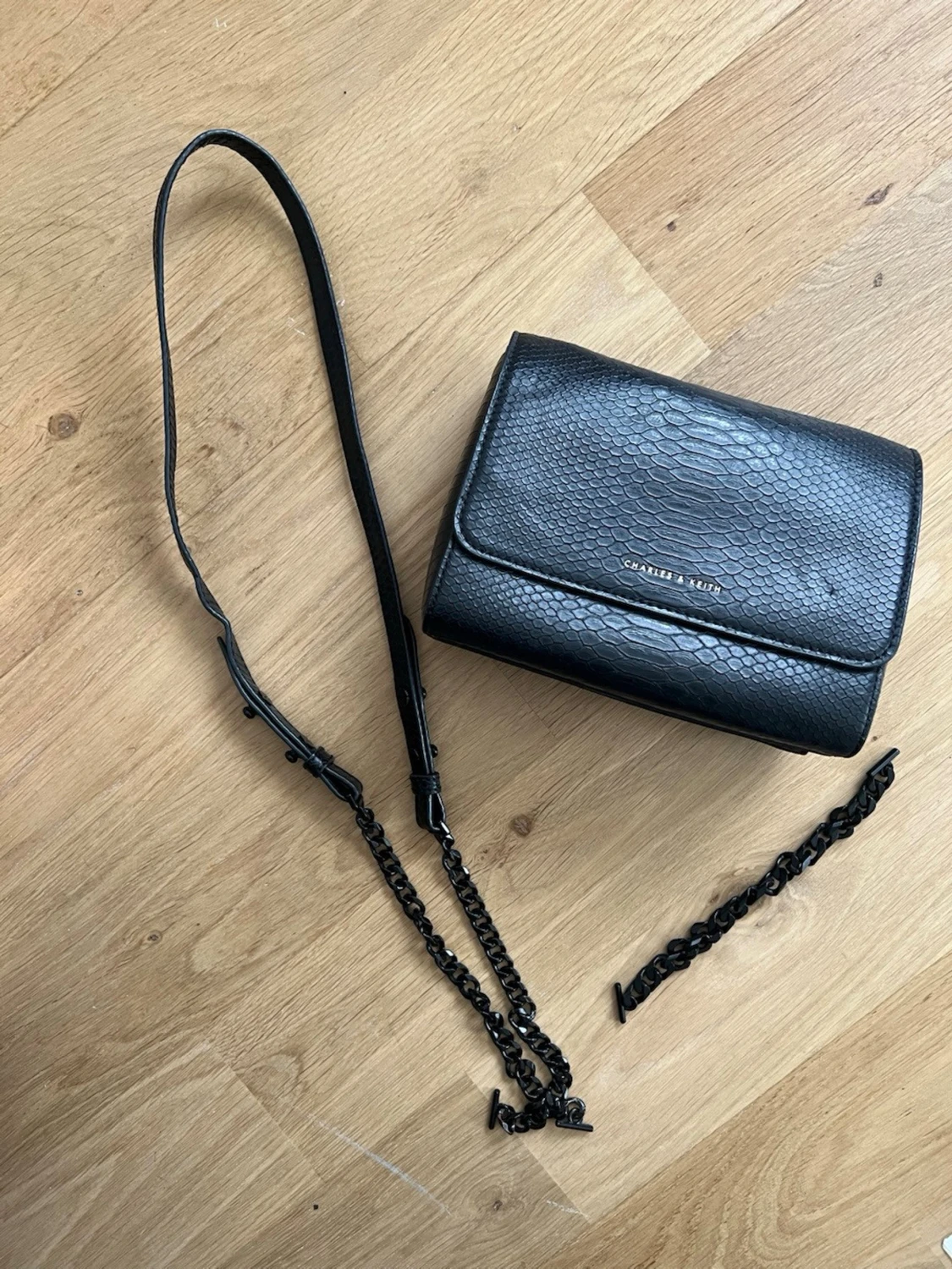 Svart axelväska Charles & Keith - 5