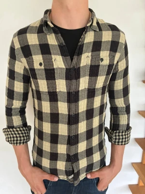 Denim & supply Ralph Lauren flanell skjorta  - Ralph lauren slim fit flanell skjorta herr| pris:499kr| skick:9,8/10| Storlek:M| Hör av dig vid minsta lilla fundering eller fråga| 