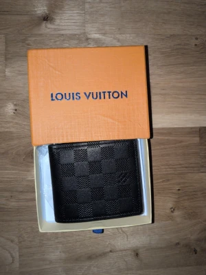 Wallet - Selling a nice wallet