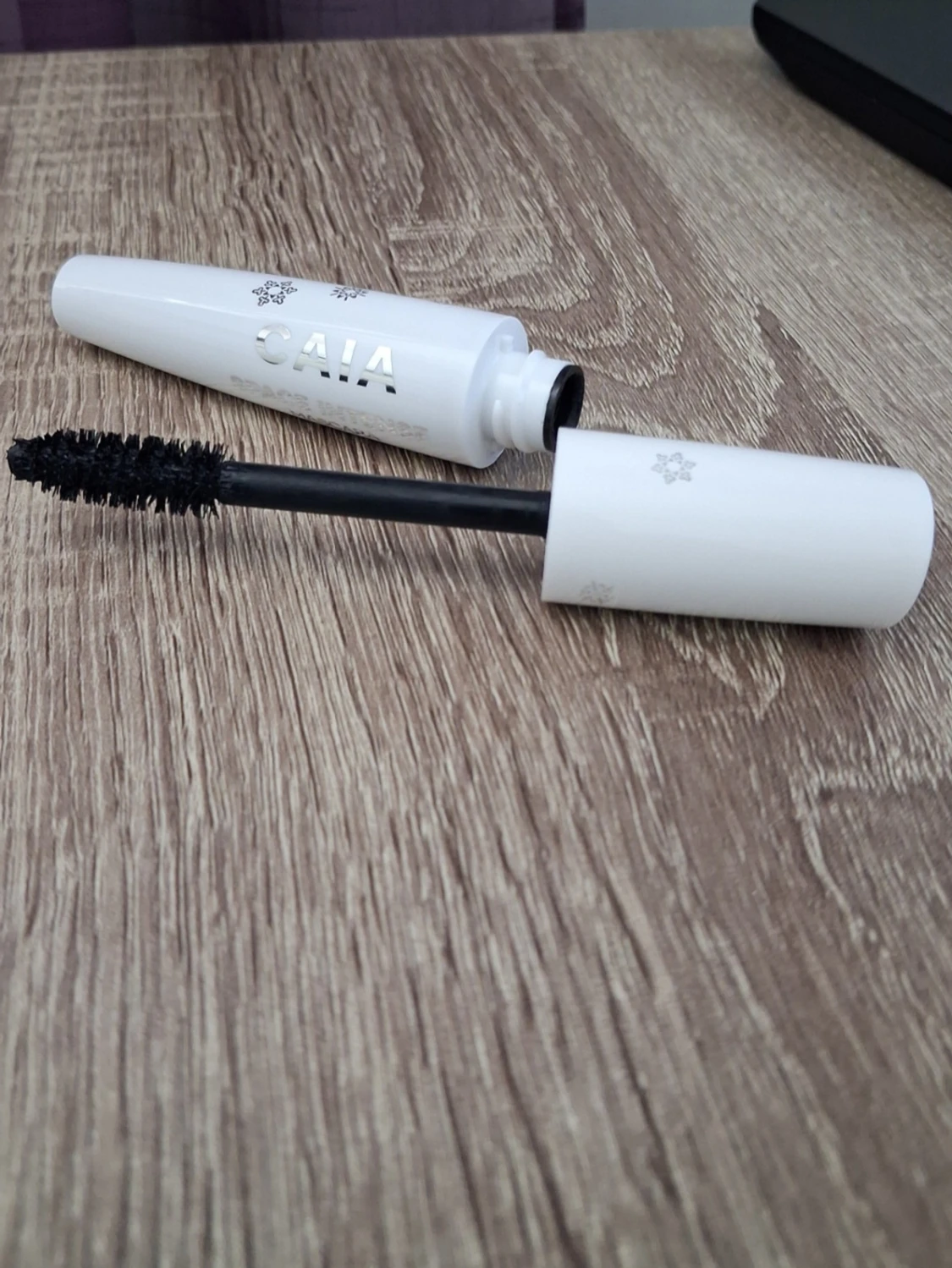 CAIA Space Intense Mascara svart - 1