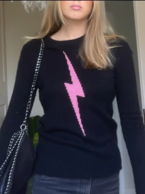 Zadig tröja - Cool stickad tröja från zadig! Snyggt tryck på framsidan