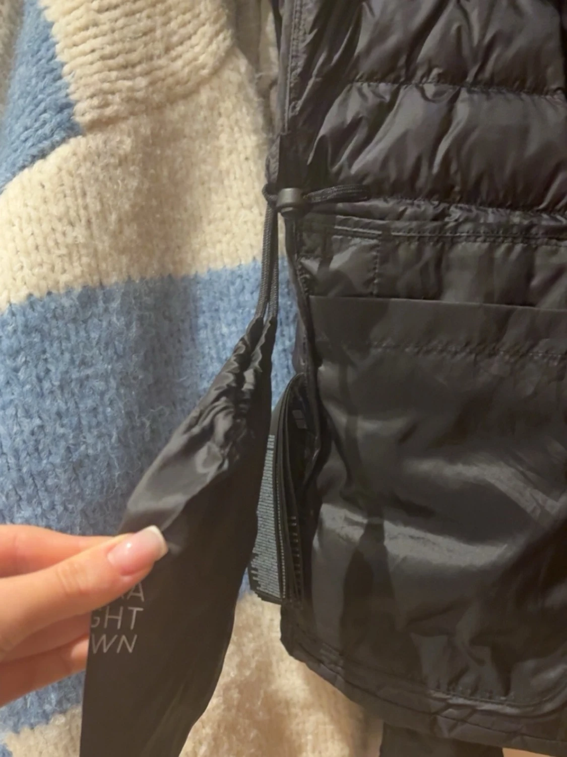 Svart dunjacka från Uniqlo, M - 3