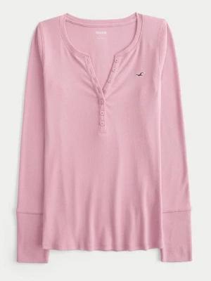 Hollister henley - Säljer en superfin slutsåld ljusrosa långärmad henley från Hollister, strl xxs men är i mjukt och stretchigt material och i nyskick💕 