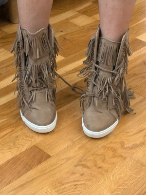 Isabel marant liknande Fransskor bruna  - Superfina i nytt skick. 