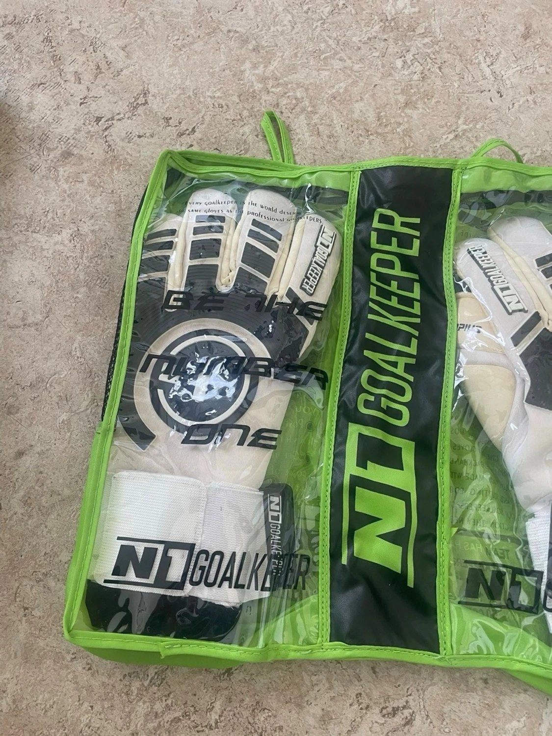 N1 Goalkeeper målvaktshandskar - 1