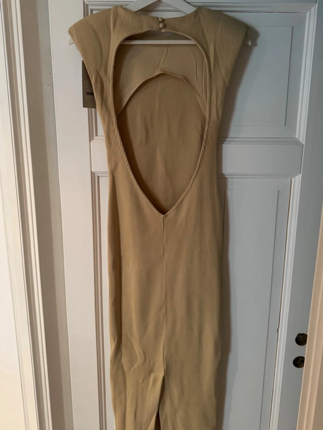 Avora beige maxiklänning - 4