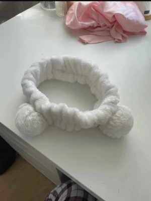 Makeup hårband - Jätte söt hårband sak som man kan använda för att sminka sig eller tvätta ansiktet med