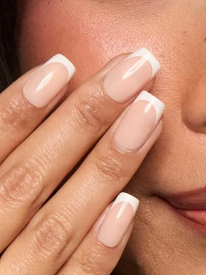 Switch nails - ”French warm Square” från Switch nails, hälften helt oanvända! 🩷 fil, klisterlappar och servett följer med 