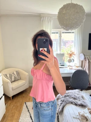 Rosa topp - Rosa topp från zara, perfekt till sommaren!